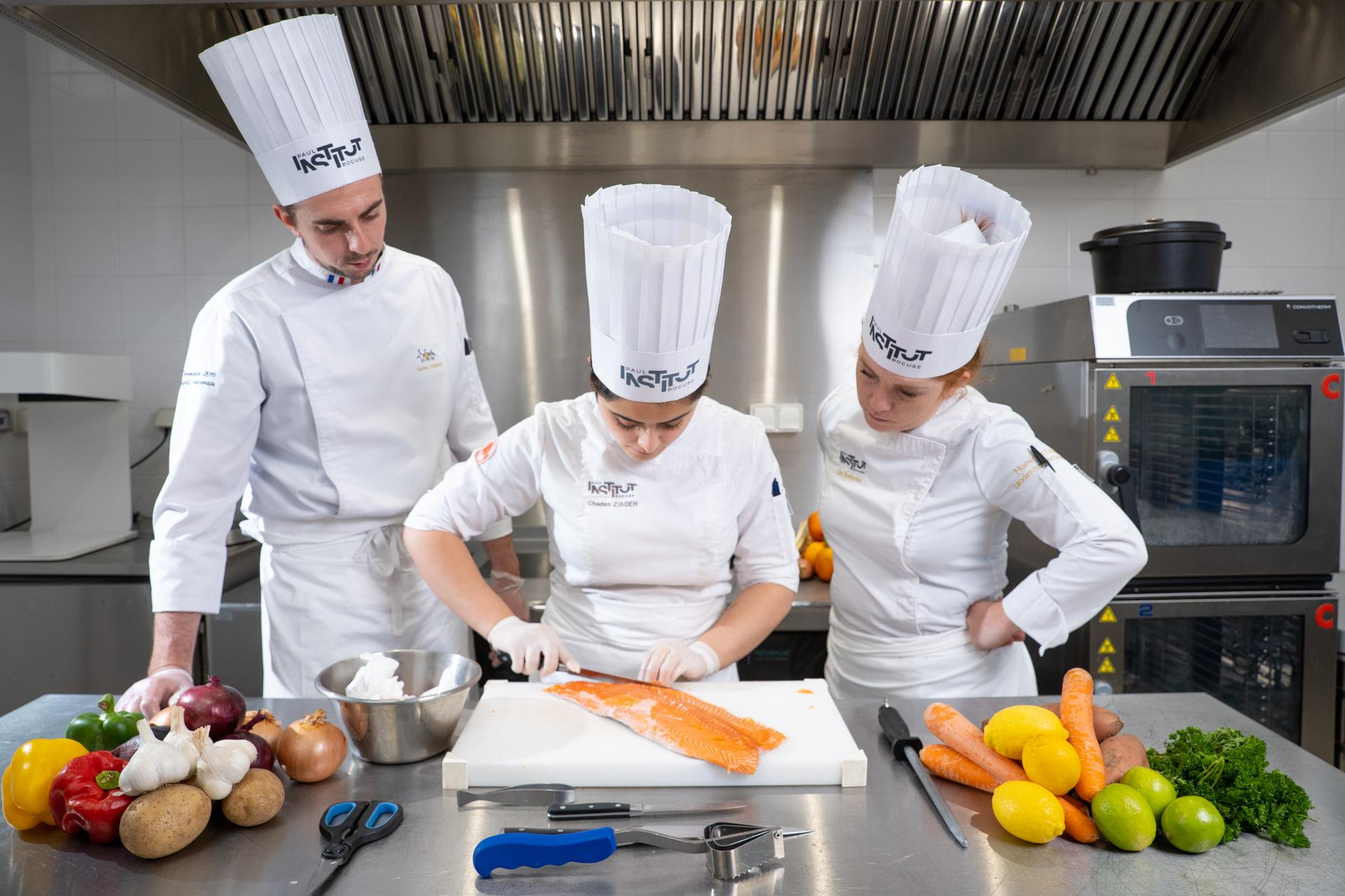 Institut Paul Bocuse balık hazırlıyor ©GFCMDaniel Gillet