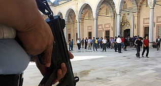 Camide Panik! Vatandaşlar Hemen Polise Haber Verdi
