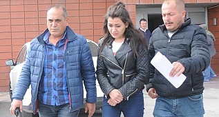 Liseli Kız, Sokakta Cinayet İşledi!