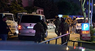 Şirinler Çetesine Baskın!