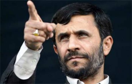 Ahmedinejad İsrail'i Taşlamaya Gidiyor