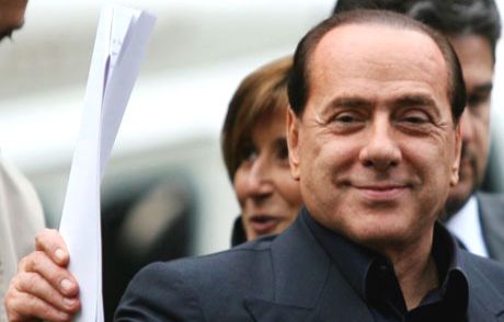 Berlusconi'ye Vergi Kaçakçılığı Suçlaması