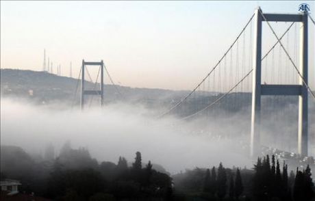 İstanbul Boğazı'nda Ulaşıma Sis Engeli