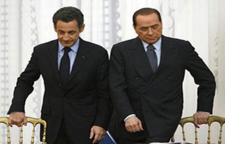 Berlusconi Sarkozy'ye 'deli' Mi Dedi?