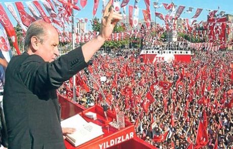 Mhp'li Kurmaylardan Devrim Gibi Karar