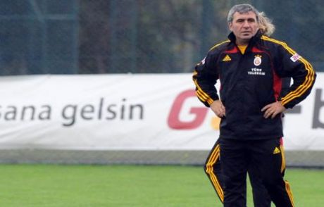 Hagi'den Duygu Dolu Konuşma!
