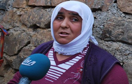 'anne İki Çalı Dibindeyim, Beni Kurtarın'