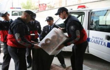 Kartal'da Seyyar Satıcılara Operasyon