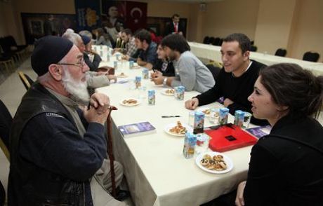 İlçenin Canlı Tarihlerini Anlatıyorlar