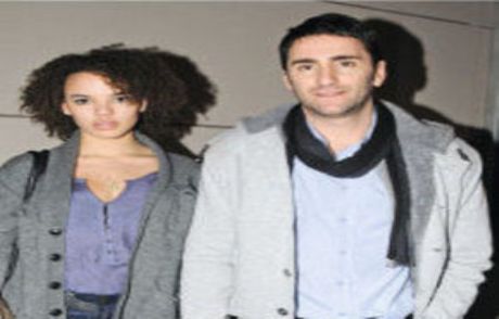 'sevgilim Alex'le Çok Mutluyuz'