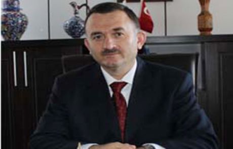 Akp'li Belediye Başkanı Bıçaklandı