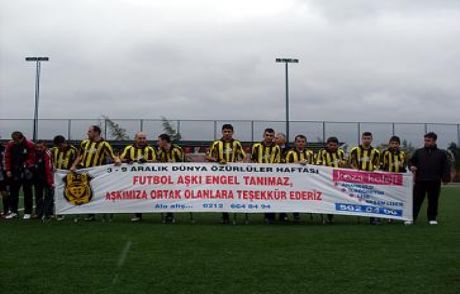 Futbol Aşkı Engel Tanımaz