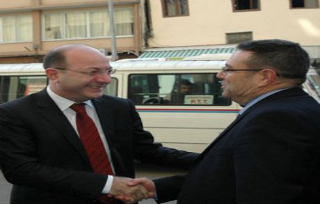 Cihaner'e Alkışlı Karşılama