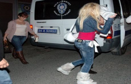 Lüks Otomobille Kumarhane Baskını
