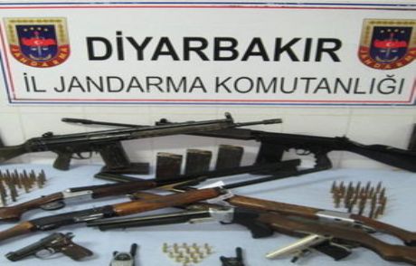 Diyarbakır'da Cephanelik Ele Geçirildi