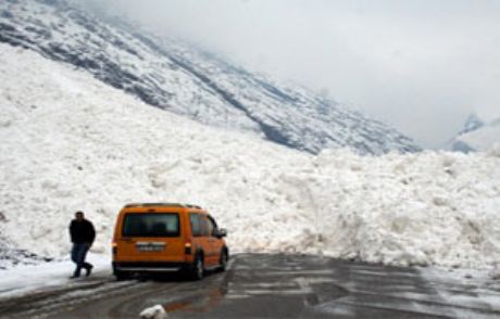 Meteoroloji'den Erzurum'a Çığ Uyarısı