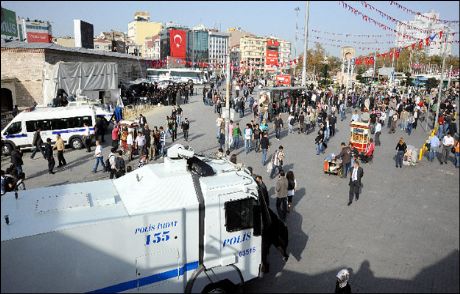 Taksim'de Pkk-polis Gerginliği