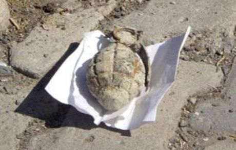 Eskişehir'de El Ve Tüfek Bombası Bulundu