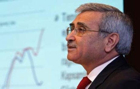 Yılmaz, Yunanistan'a Fena 'giydirdi'
