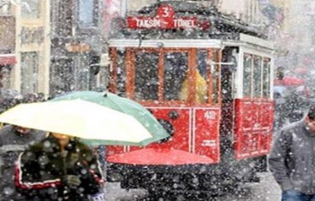 İstanbul'da Kar Başladı, Akşama Dikkat!
