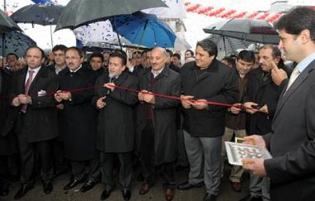 Fettah Başaran Caddesi Hizmete Açıldı