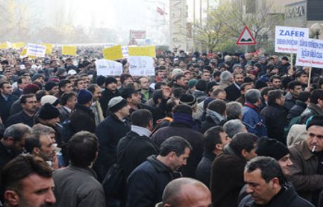 Tekel İşçileri Çadırları Kaldırıyor
