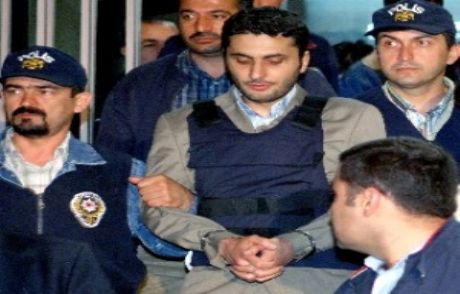 Alparslan Arslan'a Poşette 2 Silah Verdim