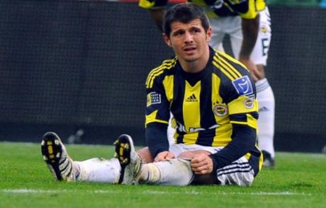 Emre Derbi Öncesi Sakatlandı!