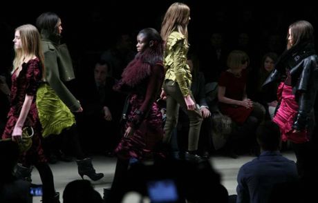 Burberry Prorsum 2010 Sonbahar-kış Defilesi