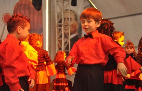 23 Nisan Çocuklarının Gökyüzü Keyfi