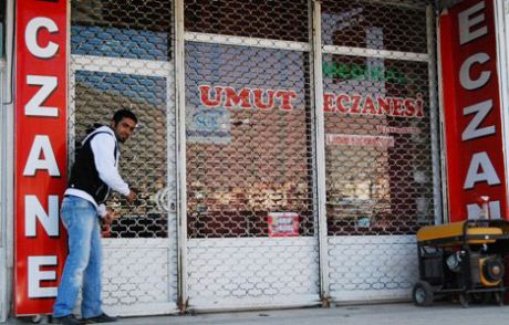 '300'ü Aşkın Eczane Kapandı'