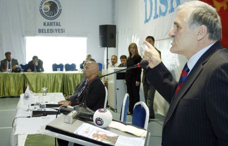 Kartal Belediyesinde Sözleşme Sevinci