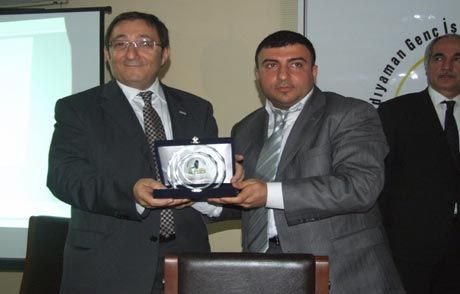 Genç İşadamları Gelecekten Umutlu