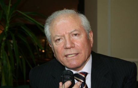 İstifa Kararını Eşiyle Almış