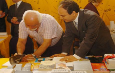 Diyarbakır'da İlk Kitap Fuarı Başladı