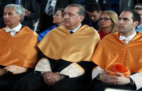 Erdoğan'a Doktora Ünvanı