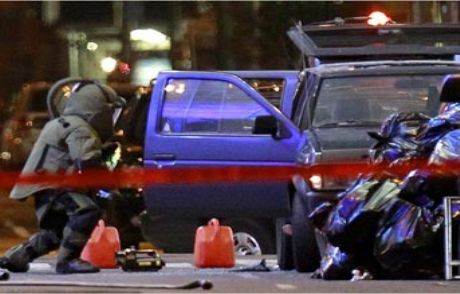 New York'ta Bomba Yüklü Araç Paniği
