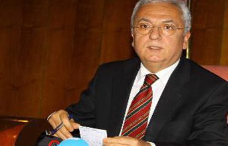 Rektör Hamile Kalan Eşini Boşuyor