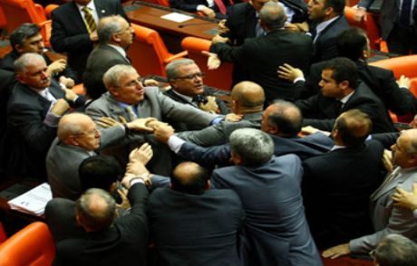 Mecliste Erdoğan'ın Mal Varlığı Kavgası