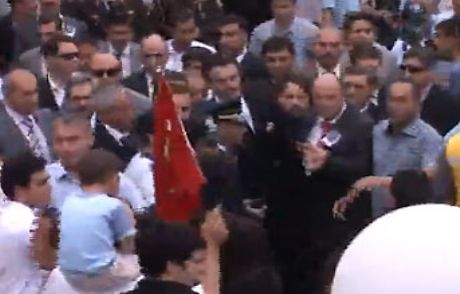 Şehit Cenazesinde Tüzmen'e Saldırı