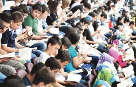 Çubukçu: Gençleri Okumaktan Soğuttuk
