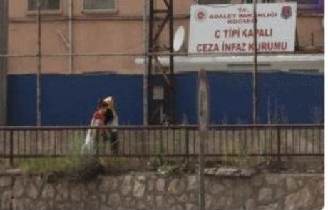 Acayip Bir Firar Girişimi