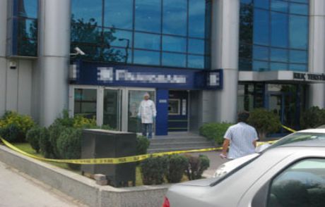 Bağcılar'da Silahlı Banka Soygunu