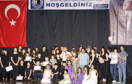 Kartallı Tiyatrocular Mezun Oldu