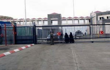 İran Sınırında Silahlı Saldırı: 1 Ölü