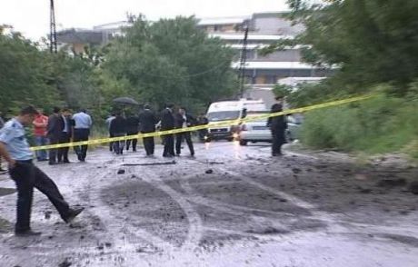 Bombayı Minibüsü Geçerken Patlatmışlar