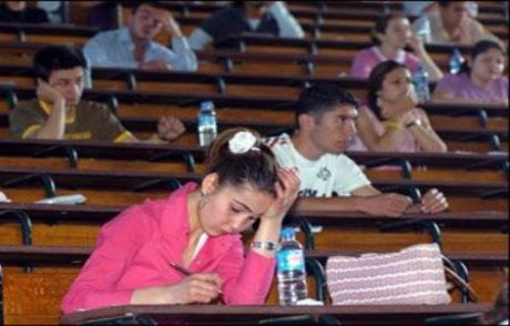 Kpss'nin Sabah Oturumu Sona Erdi
