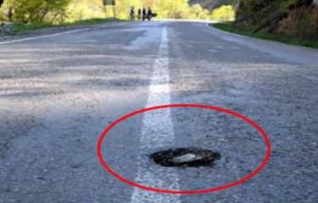 Şemdinli'de Mayın İhbarı Yol Kapattırdı