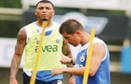 Fenerbahçe İdmanında Kavga Çıktı