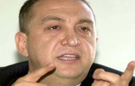 Ecevit'in Adamı Ak Parti'ye Geçti